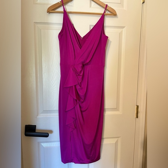 Eliza J Gathered sheath beautiful pink dress size 6 wedding guest dress - Picture 2 of 10